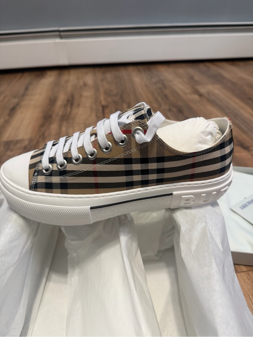 Burberry Plaid Low-Top Sneakers in Beige, Black & Red - Picture 3 of 7